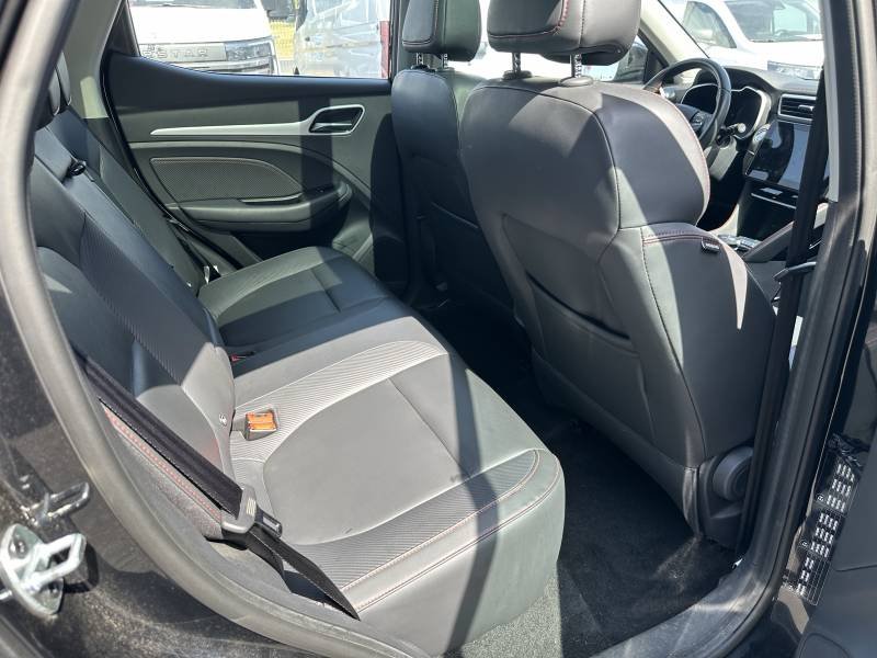 MG ZS - Photo 18