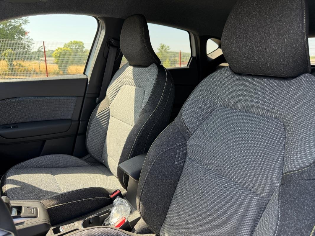 Renault Captur - Photo 21