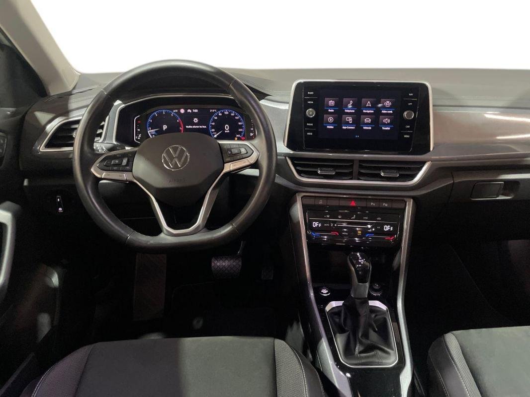 Volkswagen T-Roc - Photo 24