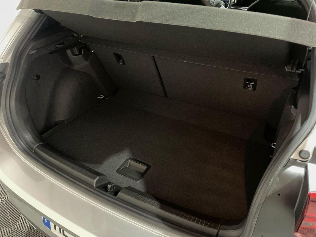 Volkswagen Polo - Photo 32
