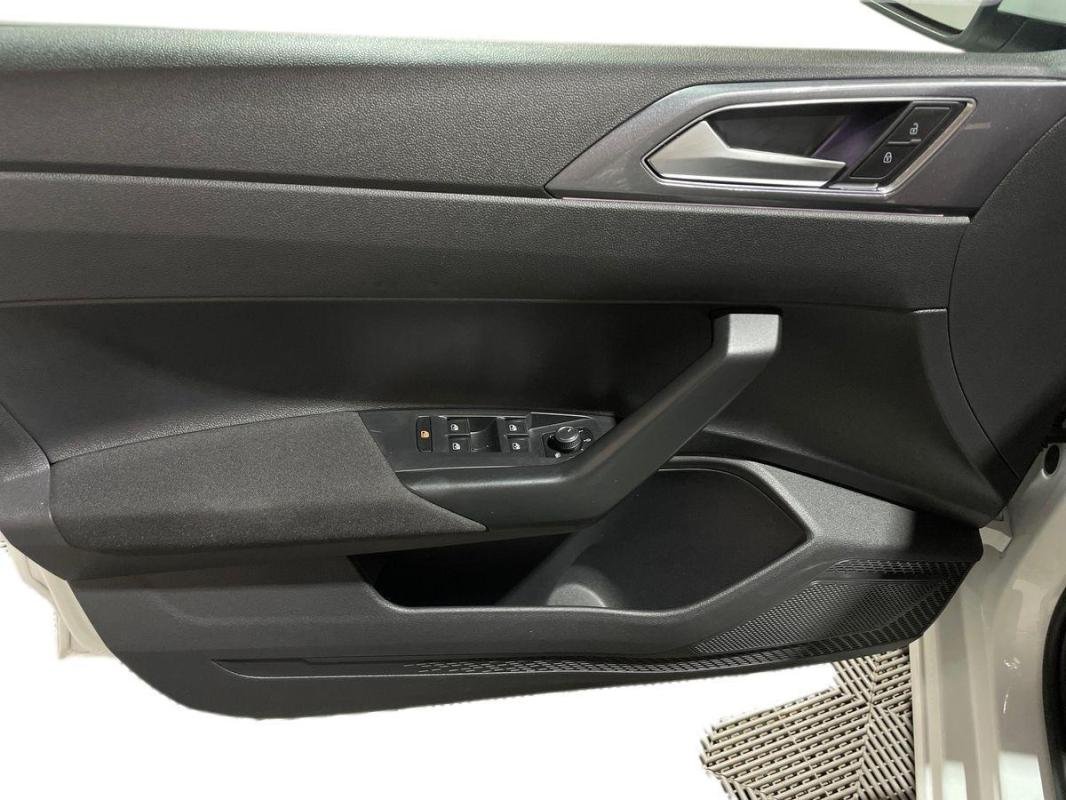 Volkswagen Polo - Photo 15