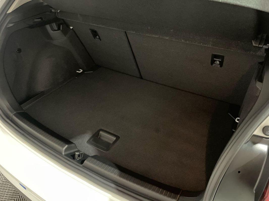 Volkswagen Polo - Photo 32