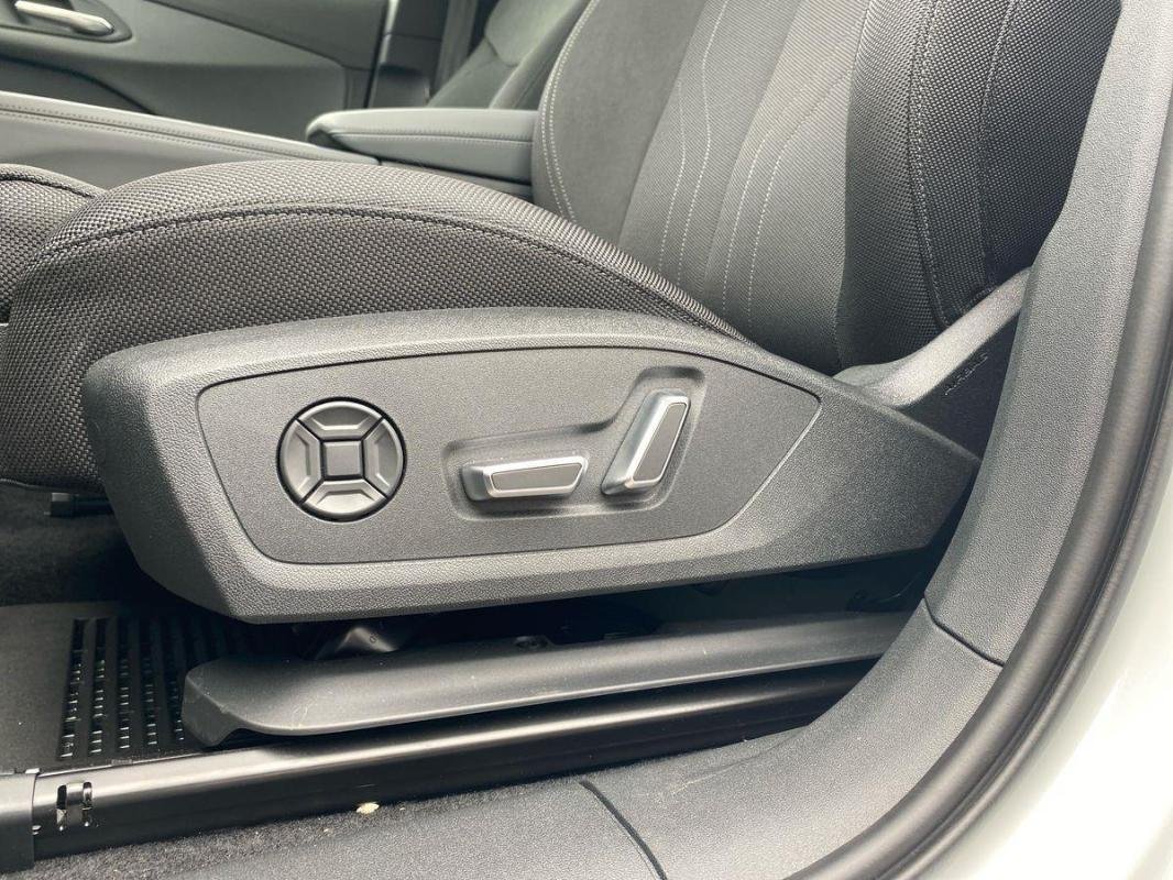 Audi Q3 - Photo 11