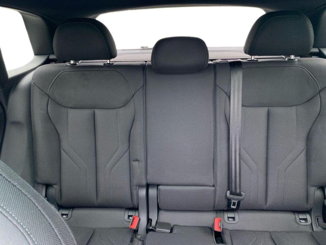 Audi Q3 - Photo 19