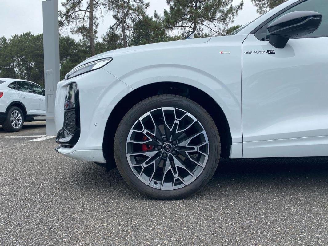 Audi Q3 - Photo 26