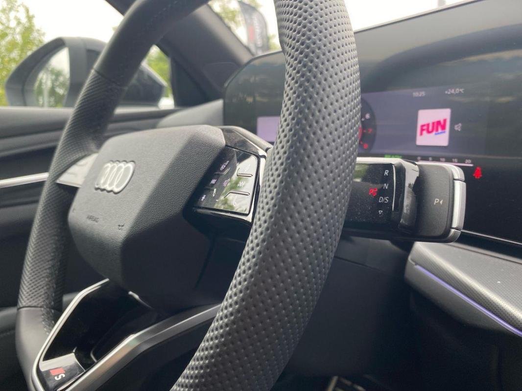 Audi Q3 - Photo 8
