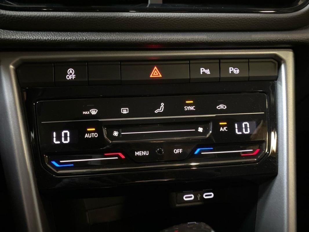 Volkswagen T-Roc - Photo 19