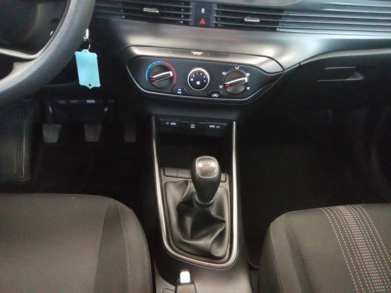 Hyundai i20 - Photo 11