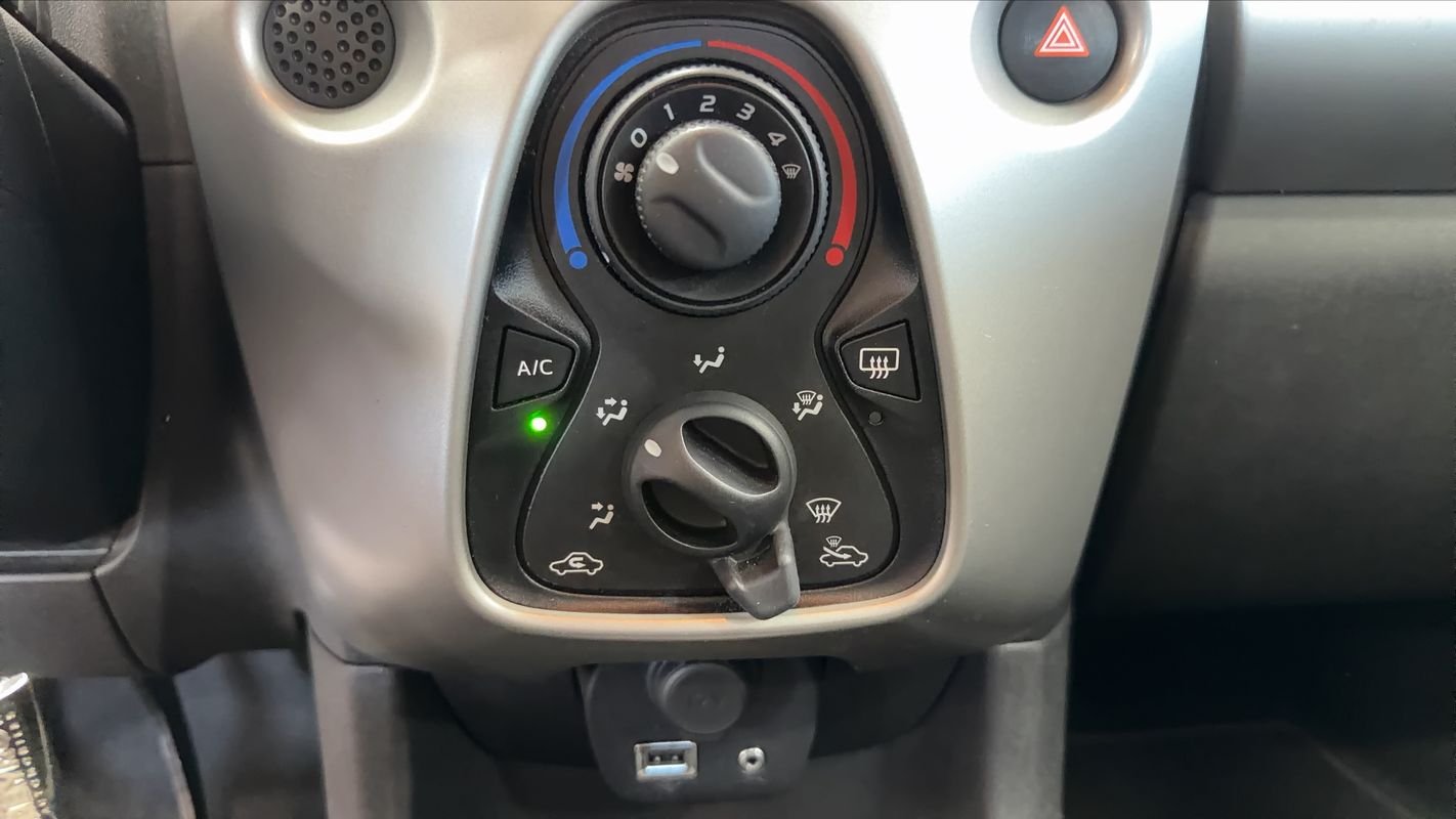 Toyota Aygo - Photo 22