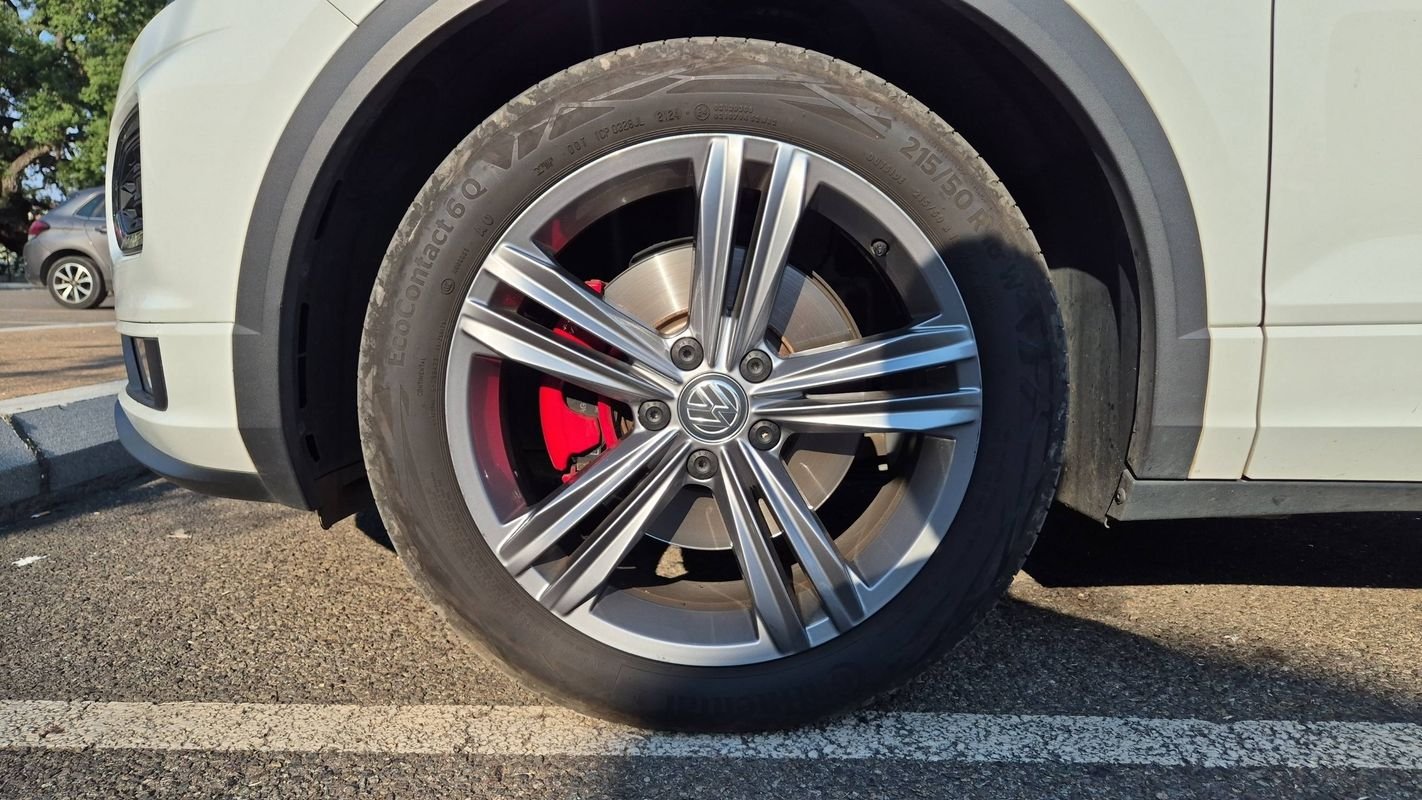 Volkswagen T-Roc - Photo 18