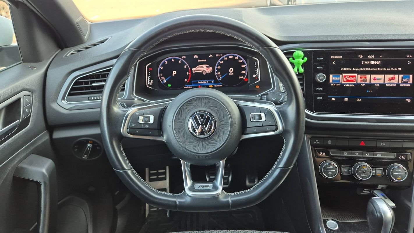 Volkswagen T-Roc - Photo 24