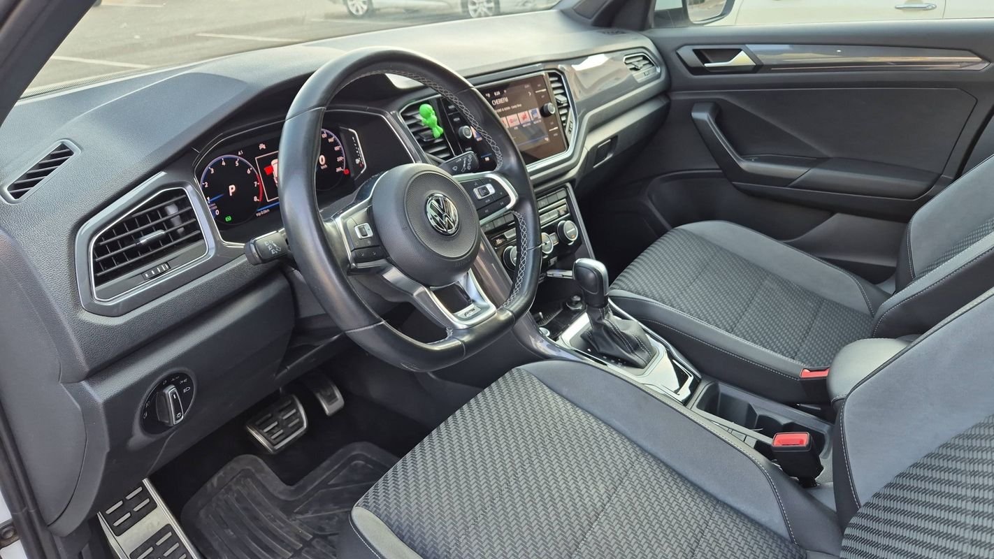 Volkswagen T-Roc - Photo 8
