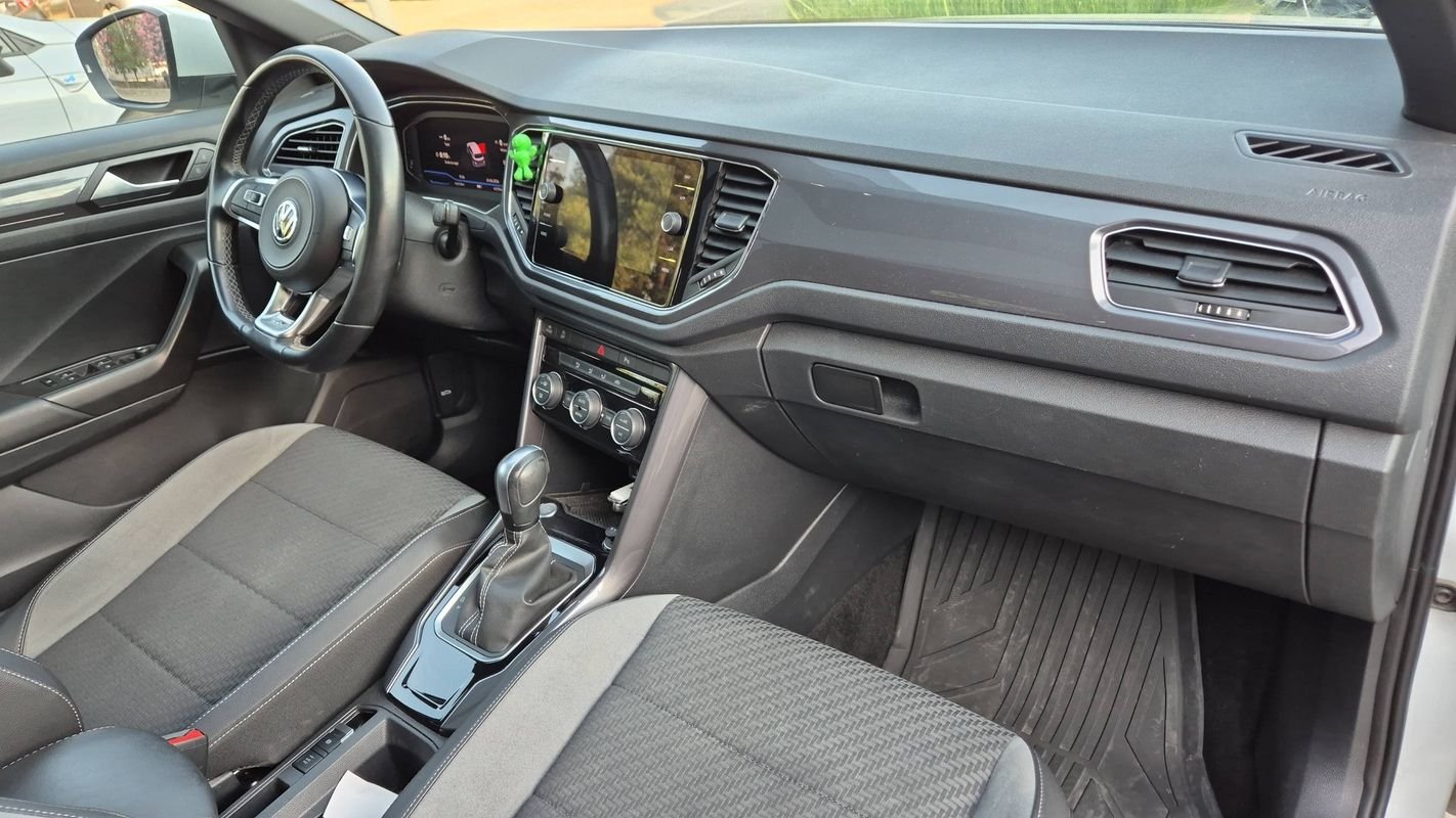 Volkswagen T-Roc - Photo 10