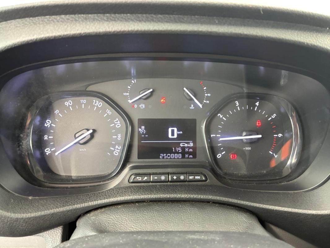 Citroën Jumpy - Photo 12