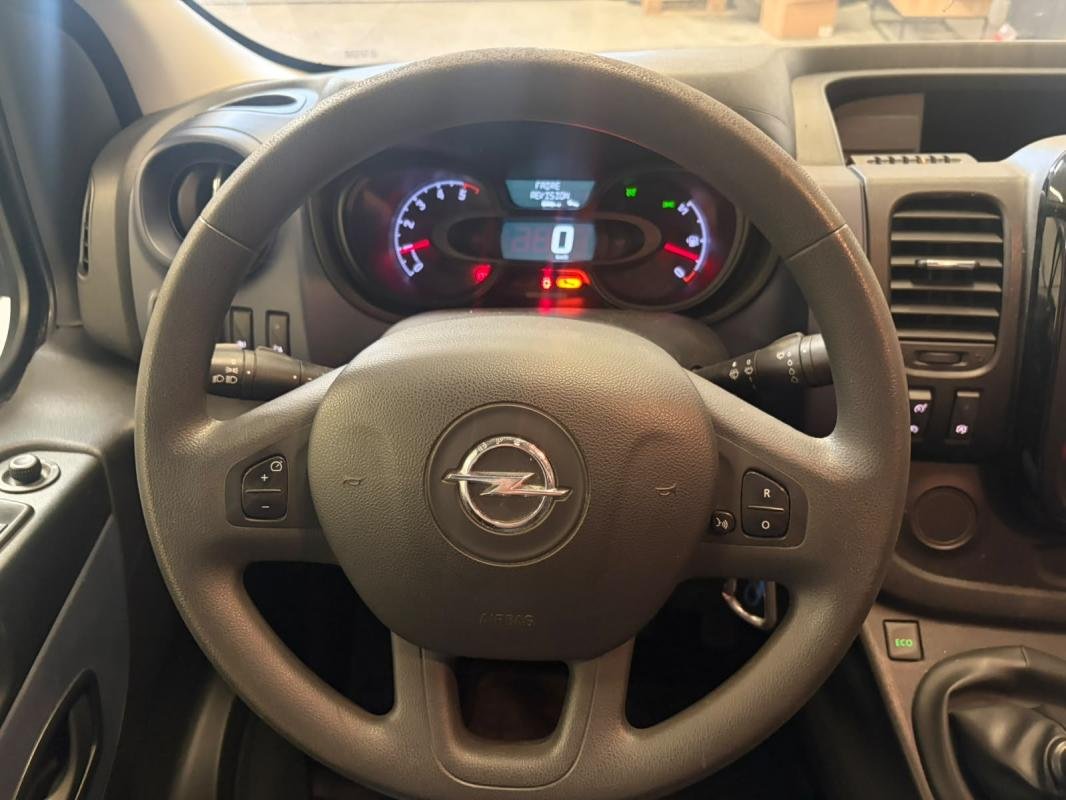 Opel Vivaro - Photo 11