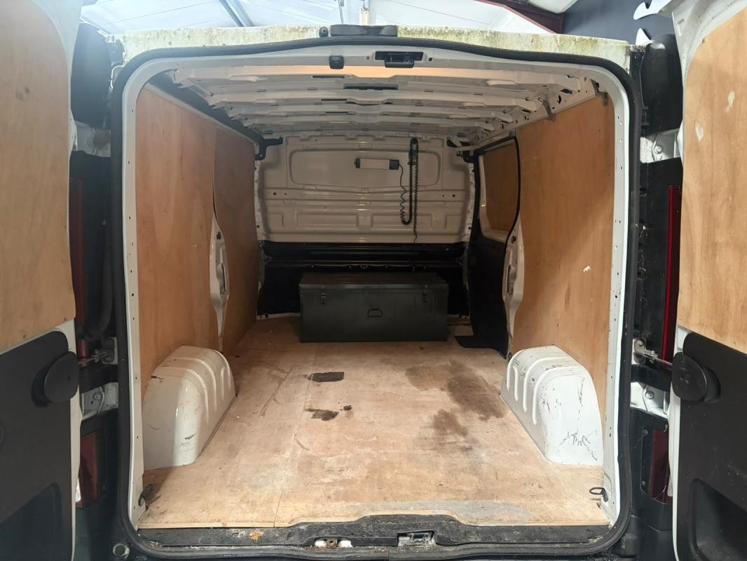 Opel Vivaro - Photo 16