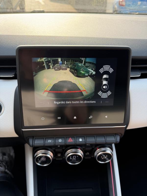 Renault Clio - Photo 14
