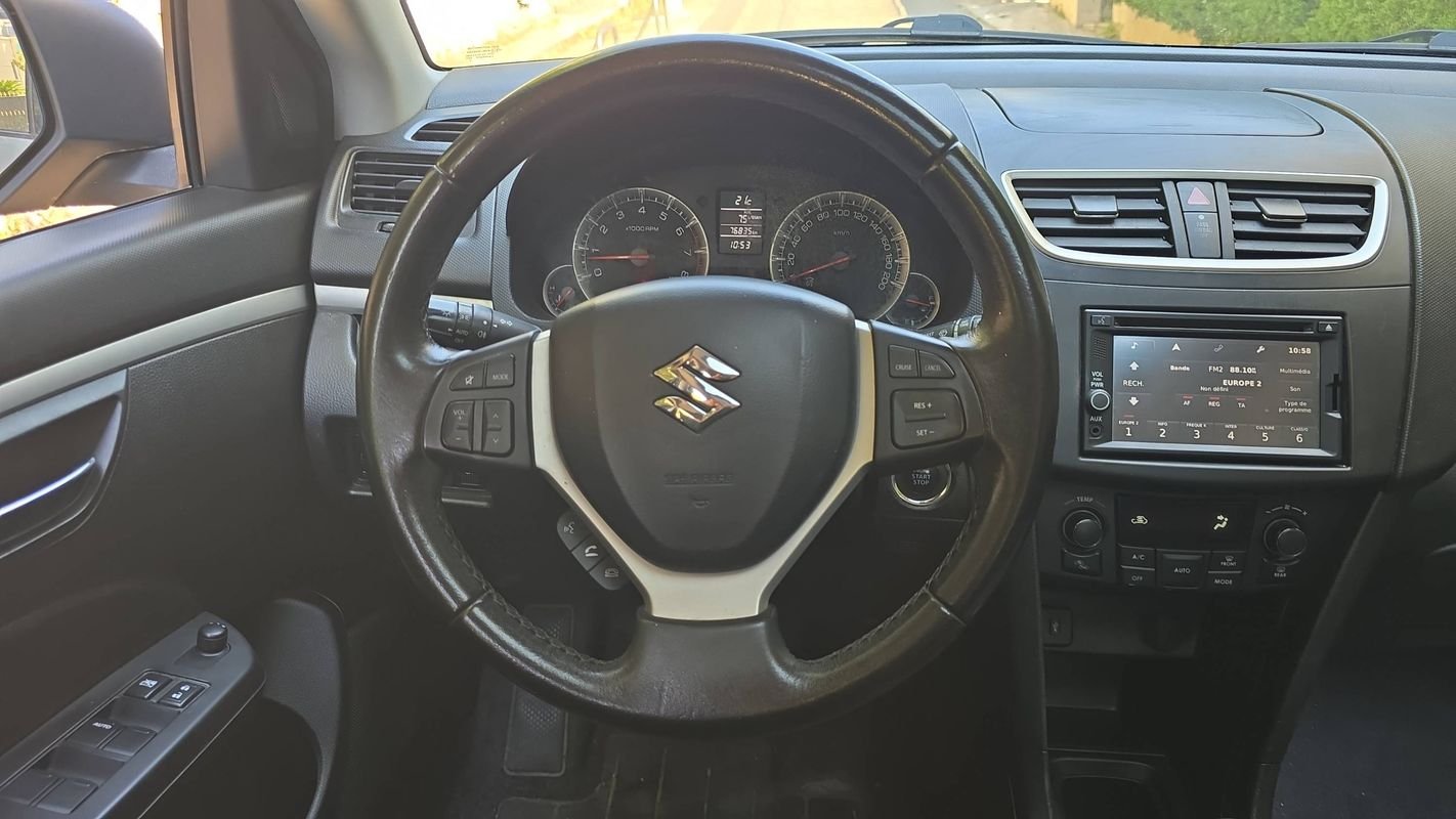 Suzuki Swift - Photo 22