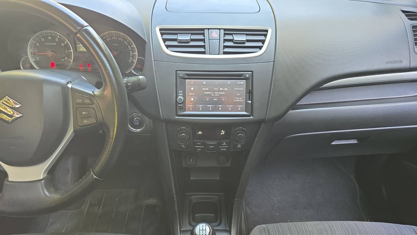 Suzuki Swift - Photo 23