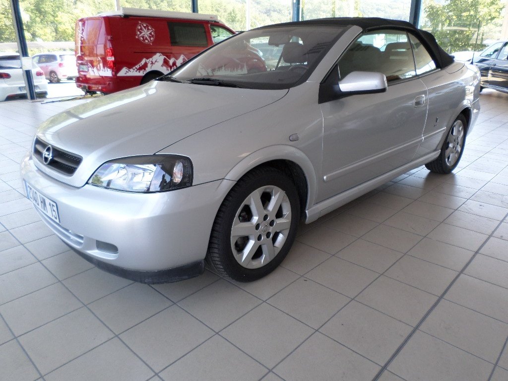 Opel Astra - Photo 1