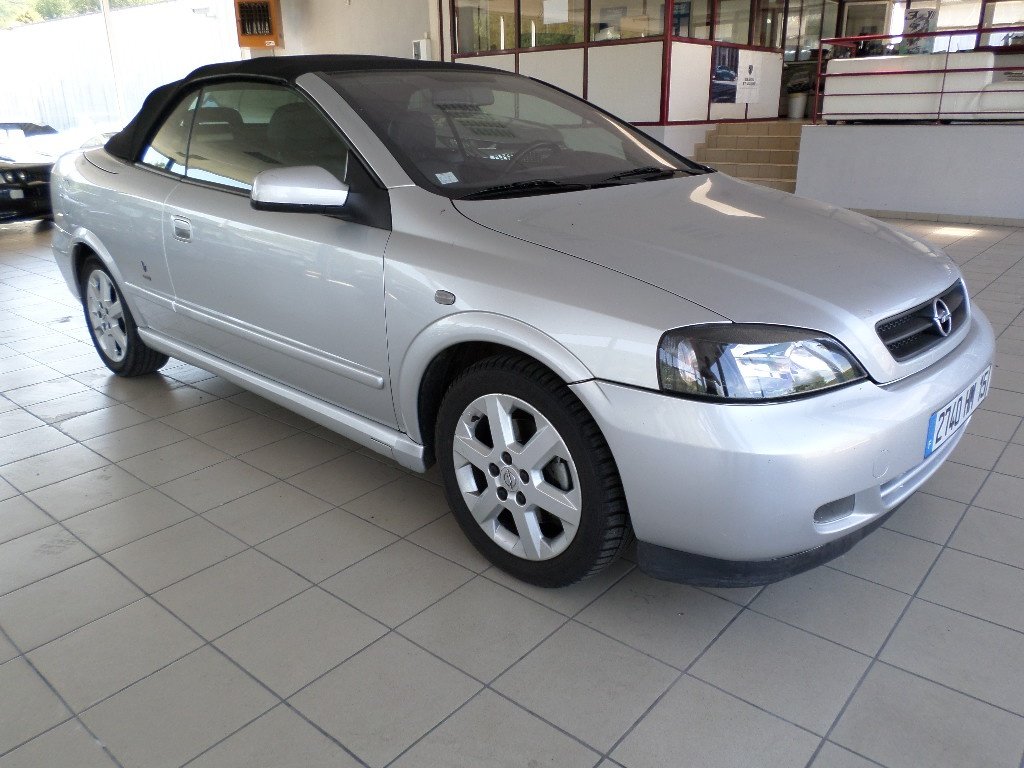 Opel Astra - Photo 2