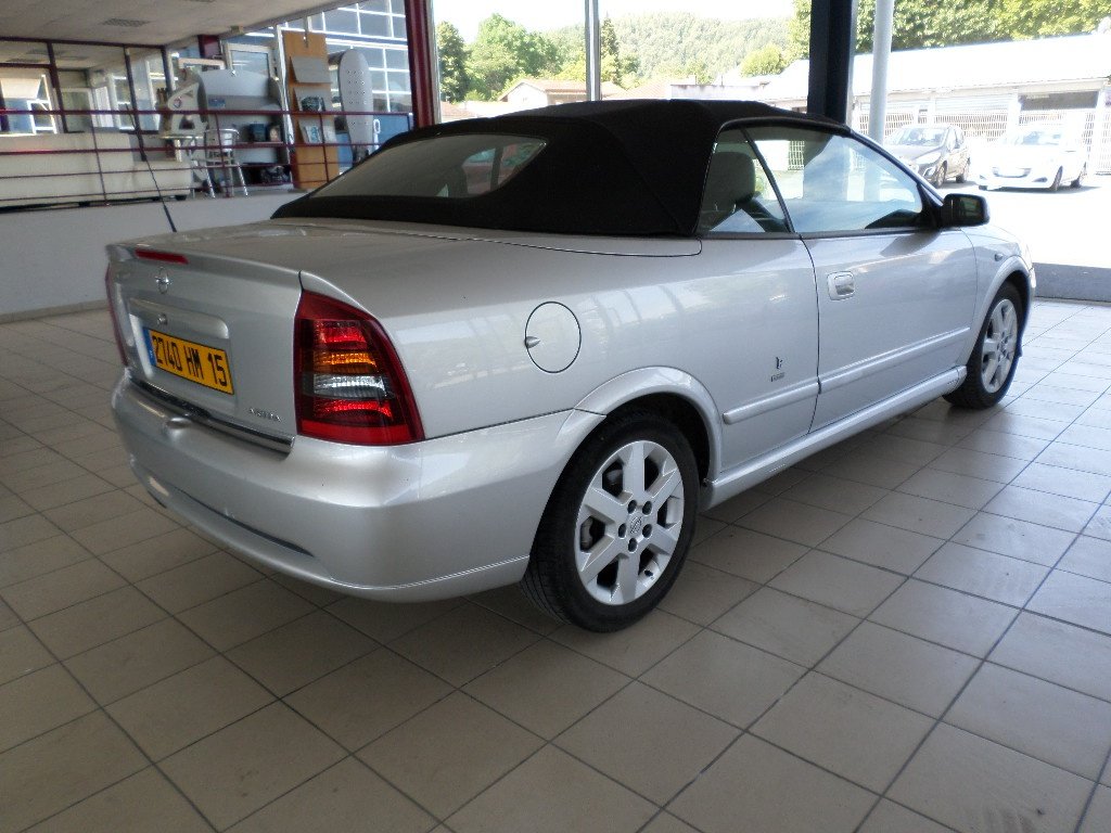 Opel Astra - Photo 3