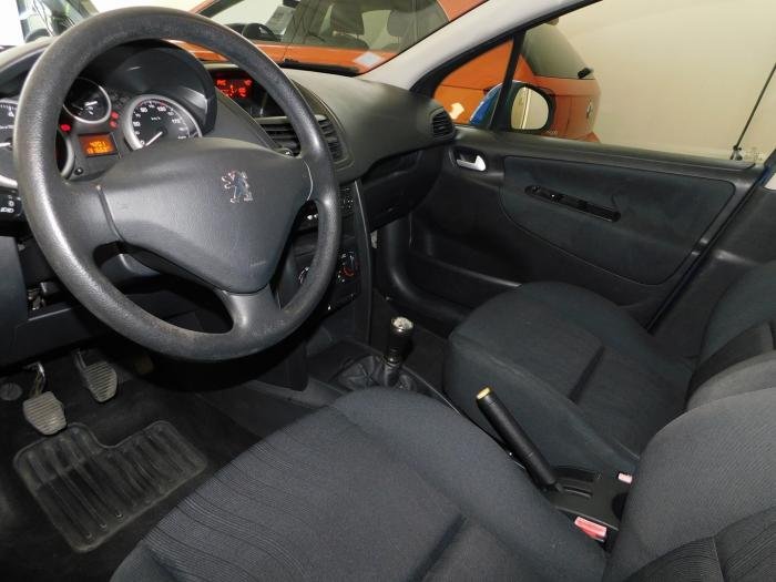 Peugeot 207 - Photo 11