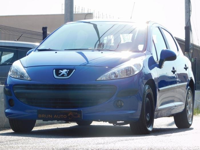 Peugeot 207 - Photo 9