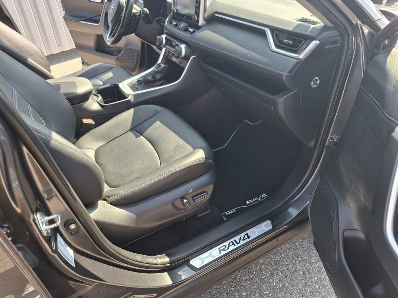 Toyota RAV4 - Photo 8