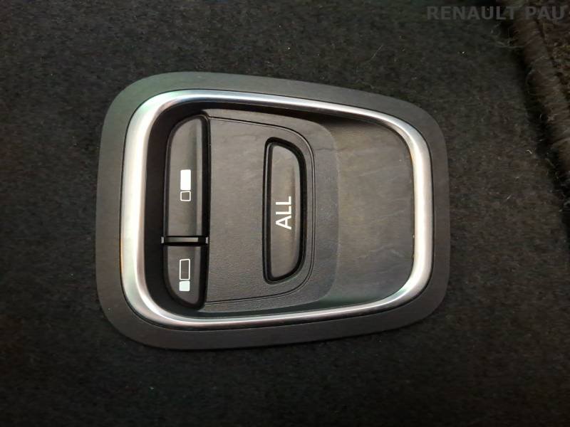 Renault Grand Scénic - Photo 18