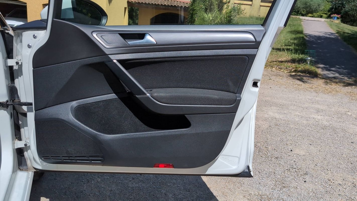 Volkswagen Golf - Photo 23