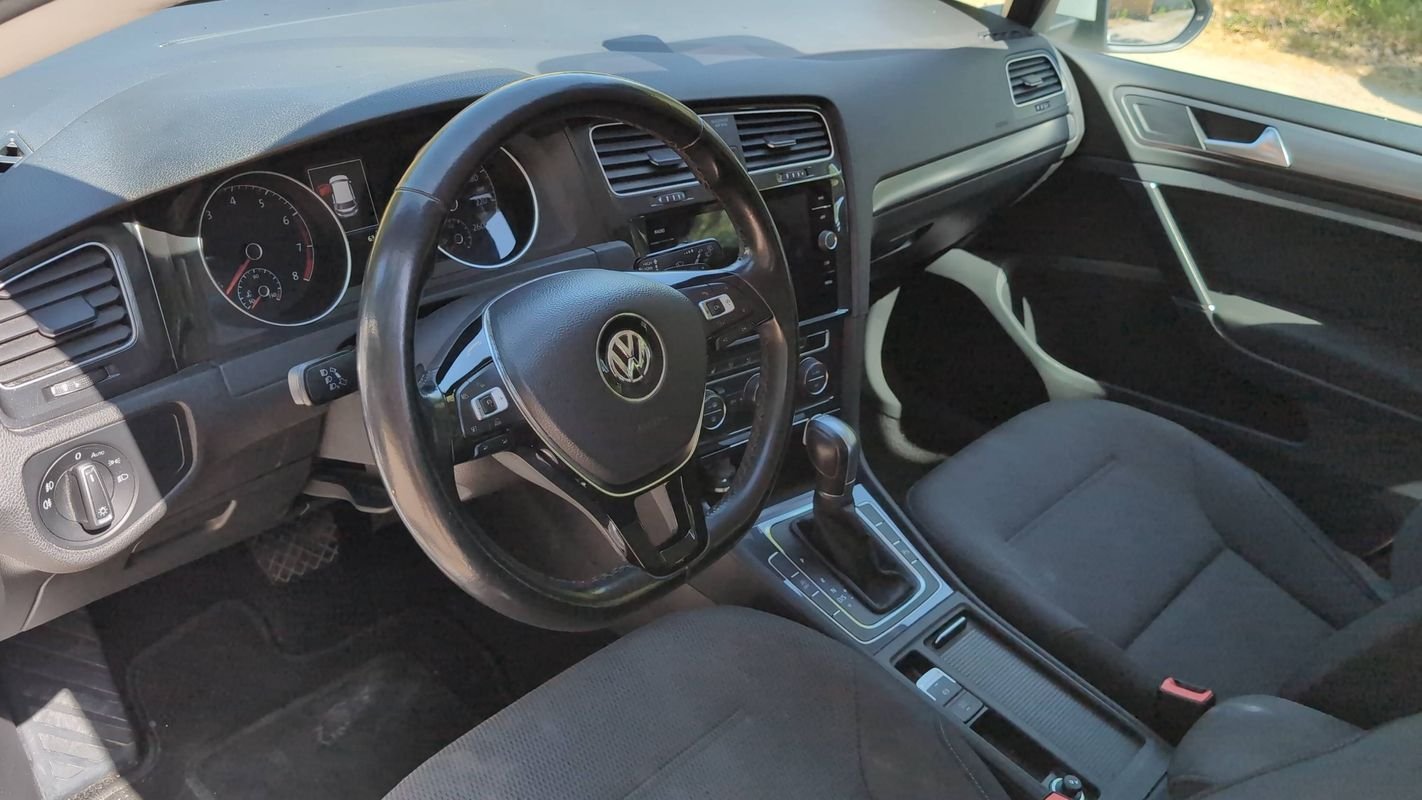 Volkswagen Golf - Photo 8