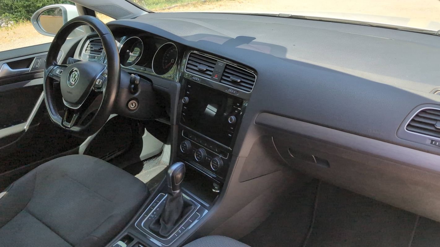 Volkswagen Golf - Photo 10