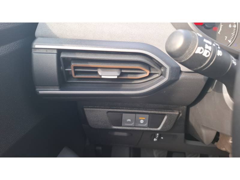 Dacia Sandero - Photo 31