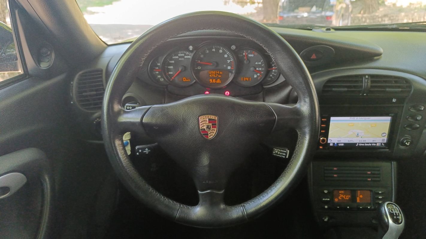 Porsche 911 - Photo 23