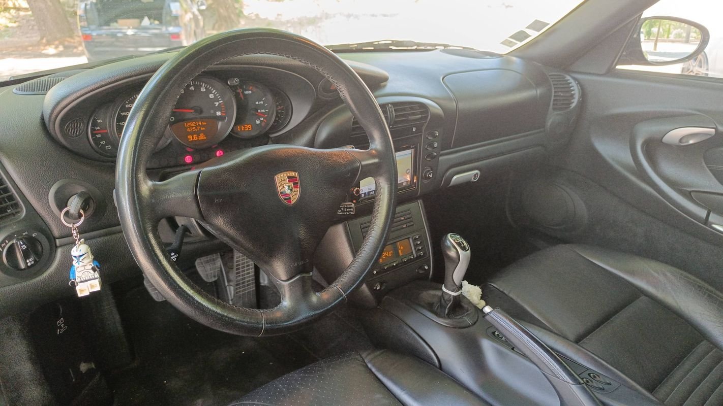 Porsche 911 - Photo 8