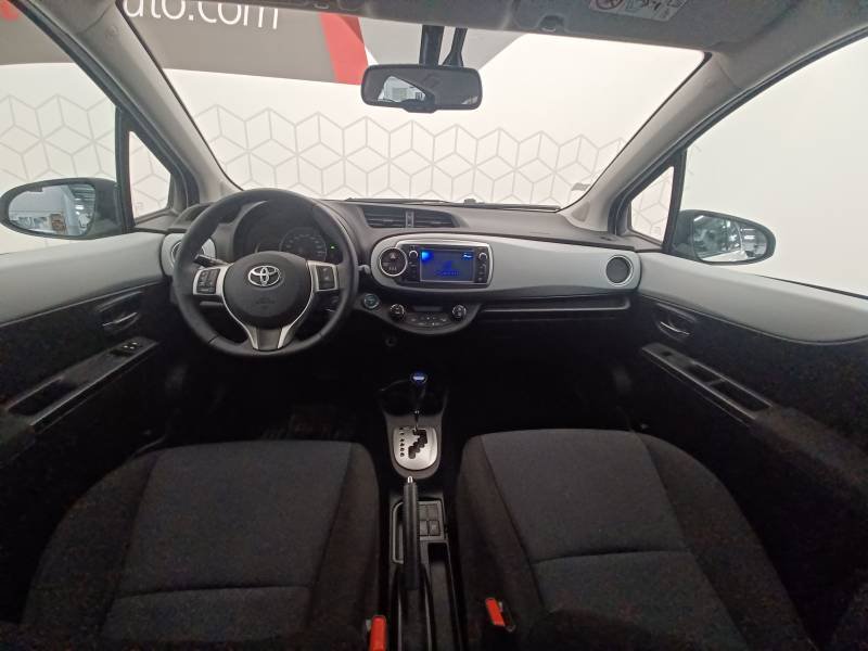 Toyota Yaris - Photo 12