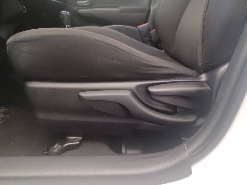 Toyota Yaris - Photo 37
