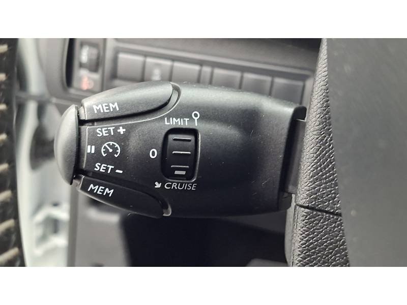 Peugeot 308 - Photo 24