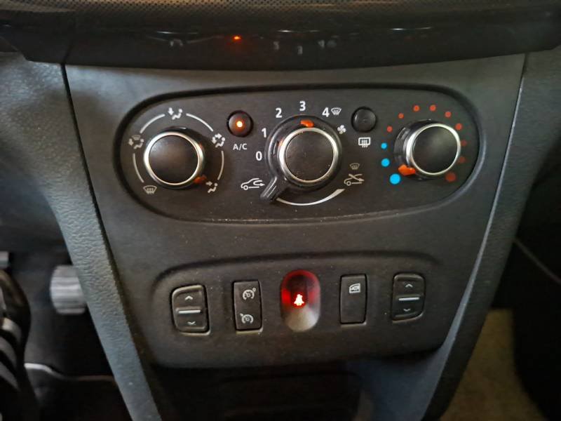 Dacia Sandero - Photo 28