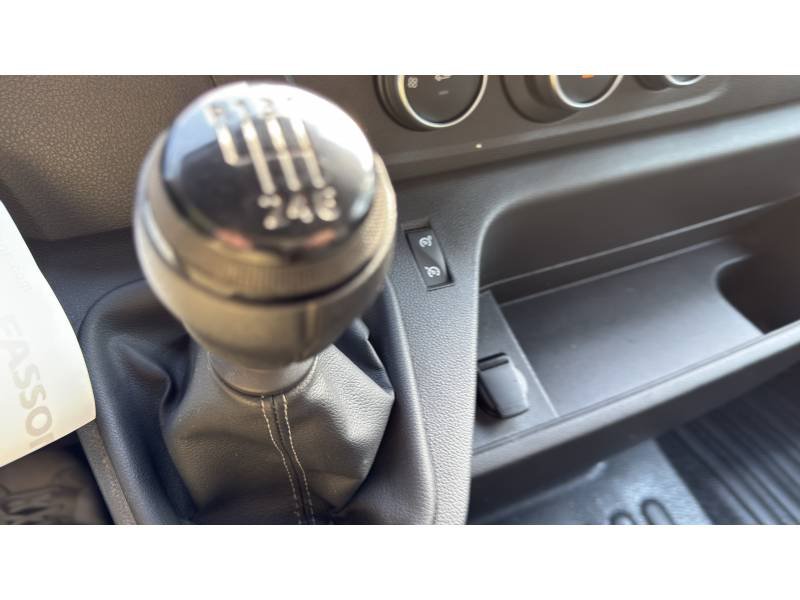 Renault Master - Photo 11