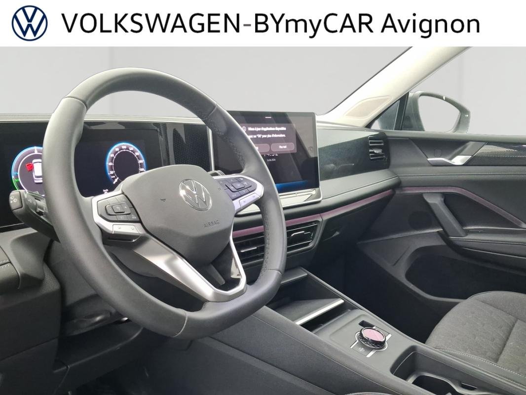 Volkswagen Tiguan - Photo 22