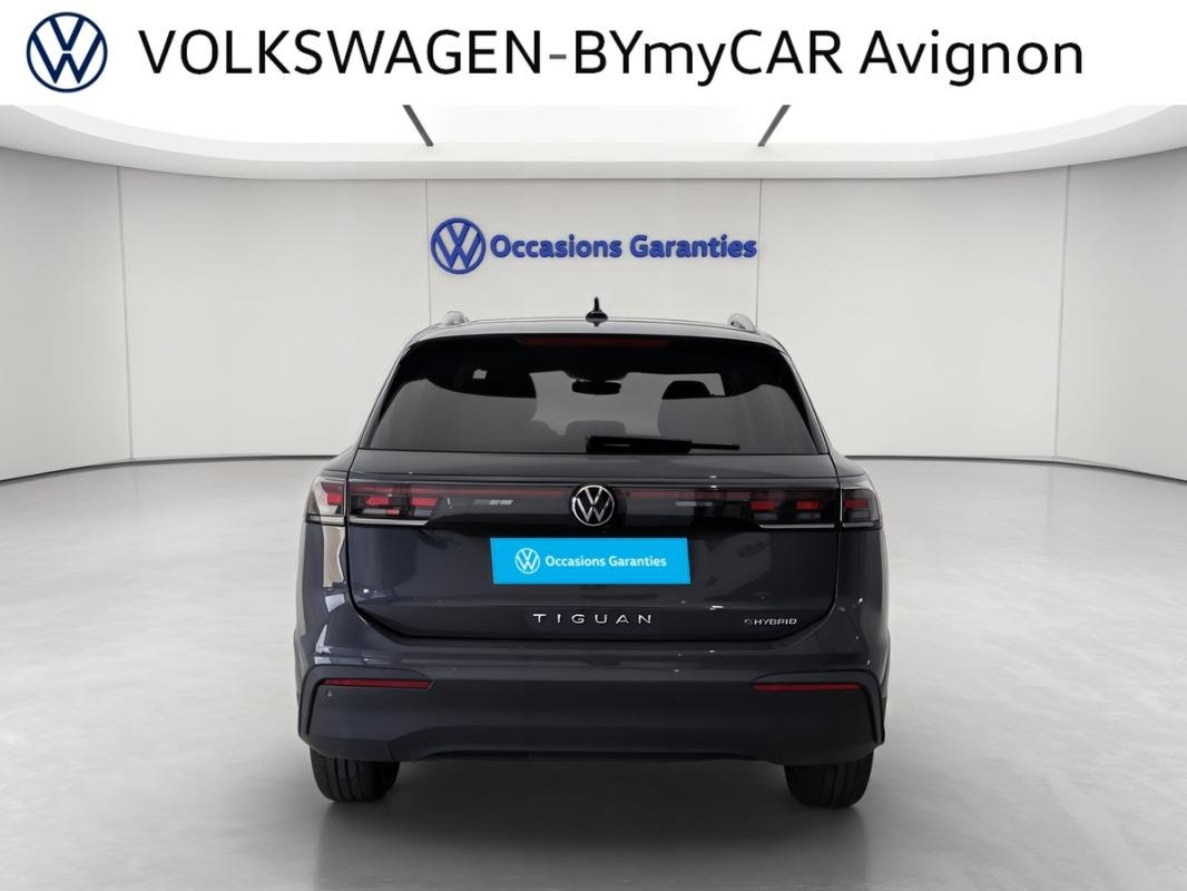 Volkswagen Tiguan - Photo 4