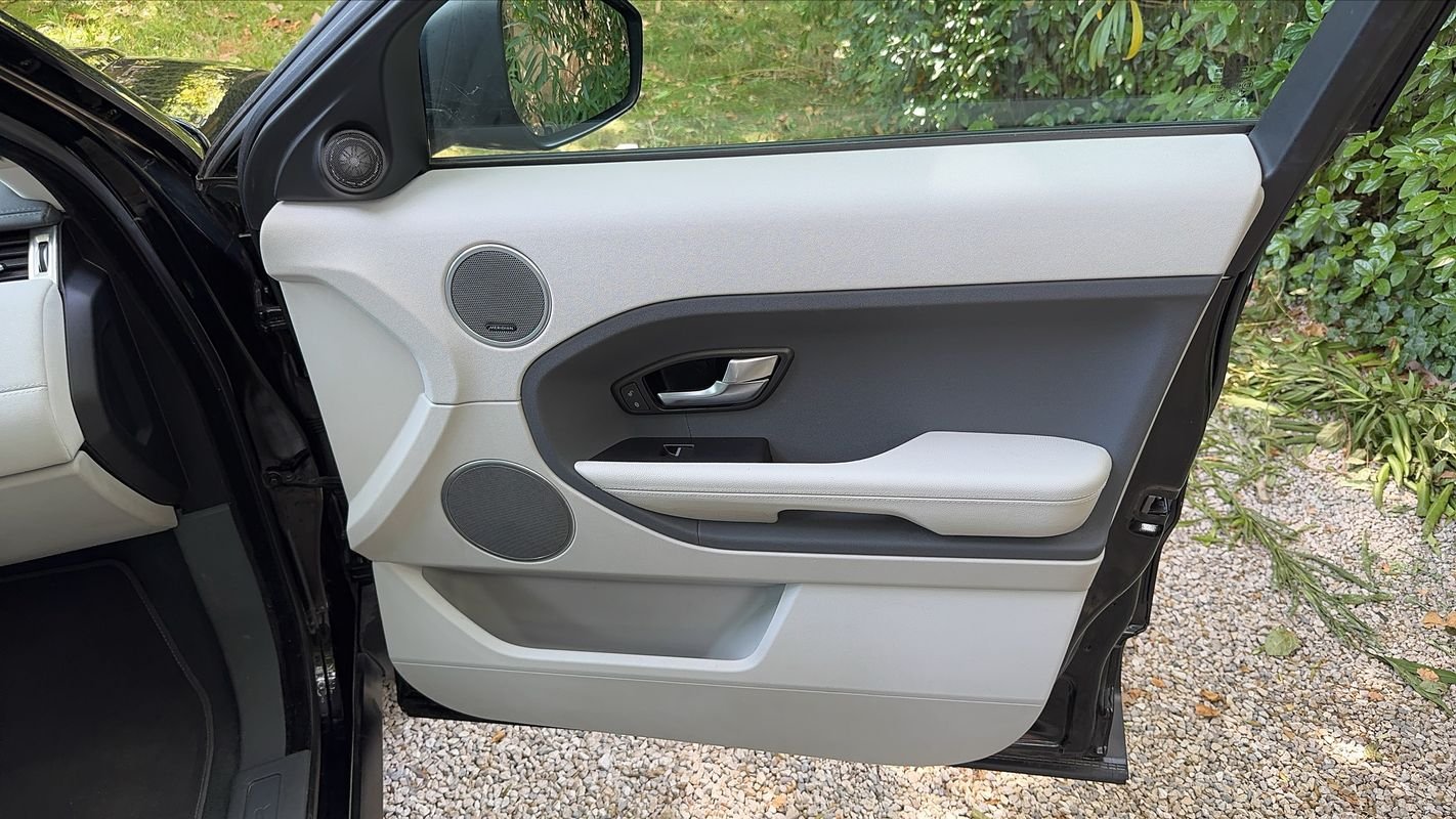 Land Rover Range Rover Evoque - Photo 24