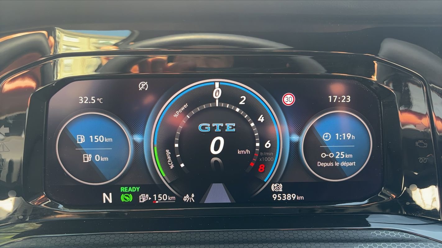 Volkswagen Golf - Photo 12