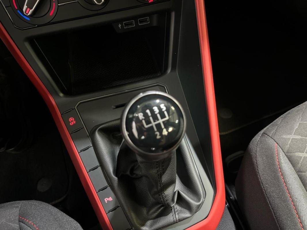 Volkswagen Polo - Photo 11