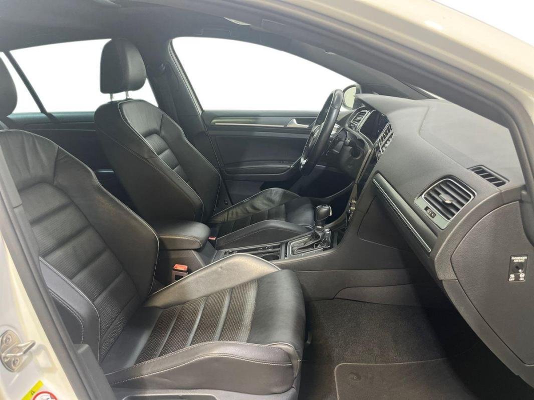 Volkswagen Golf - Photo 13