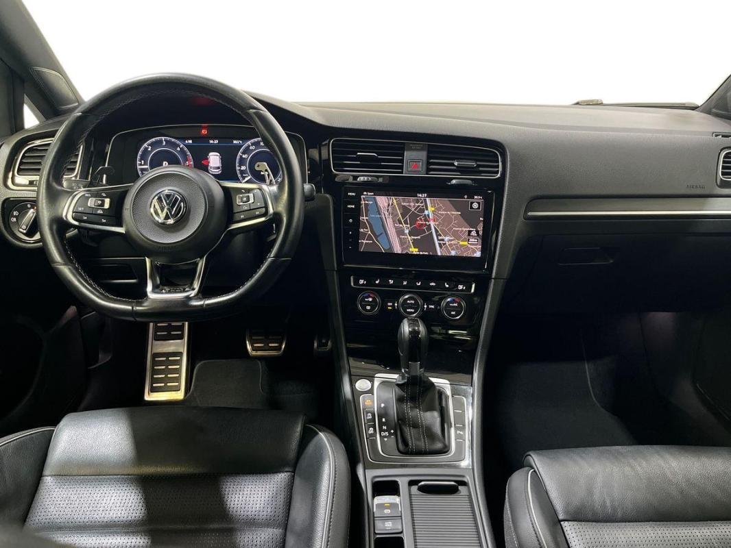 Volkswagen Golf - Photo 8