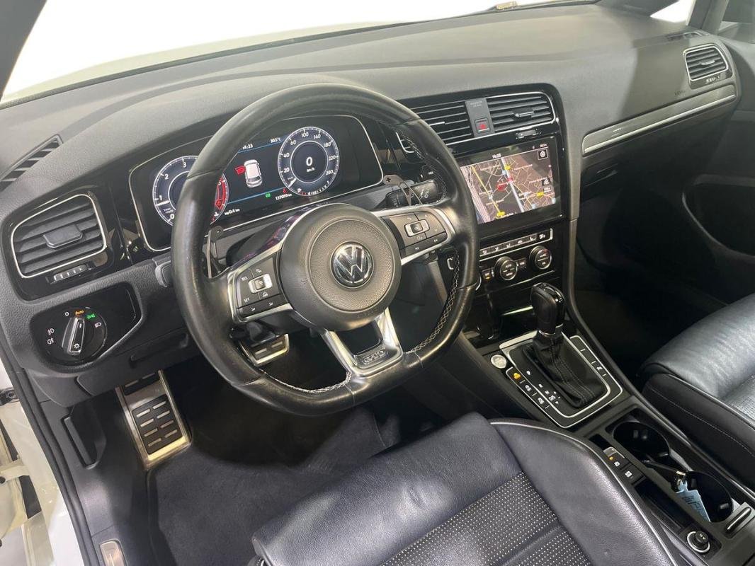 Volkswagen Golf - Photo 9