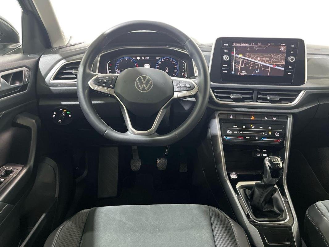 Volkswagen T-Roc - Photo 24